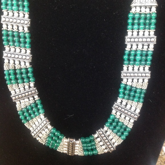 Green Jade Onyx Sterling Silver Necklace & Earring - Picture 3 of 8